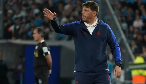 Ayude, en el duelo vs Racing