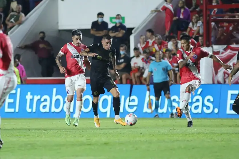 San Lorenzo empató en La Paternal