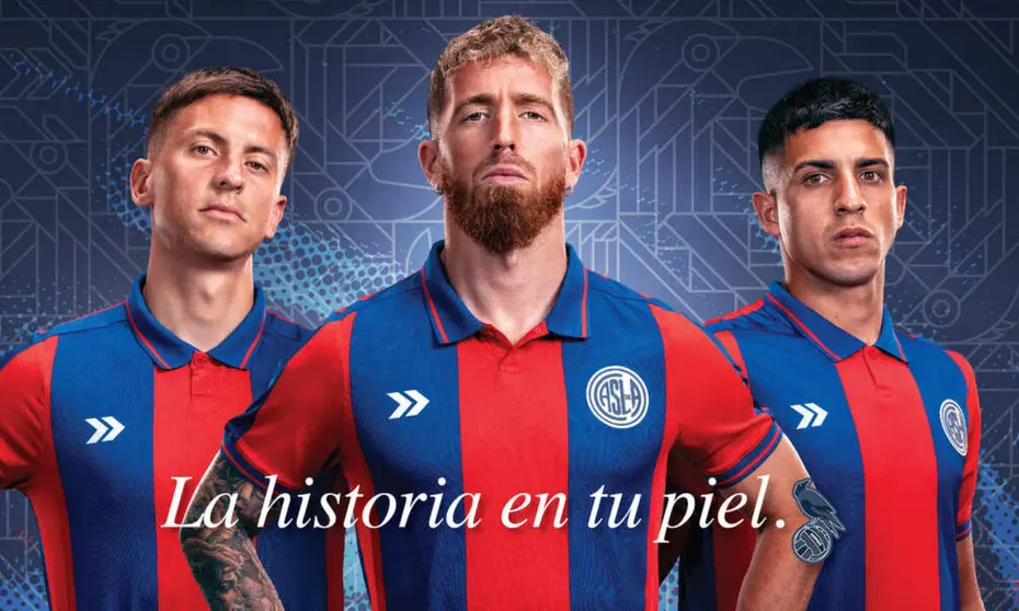San Lorenzo presentó la indumentaria Atomik.