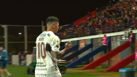 FFA5A432-AB0E-46E3-BDB3-99BB12530EE7