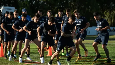 El plantel se sigue preparando sin que lleguen los refuerzos