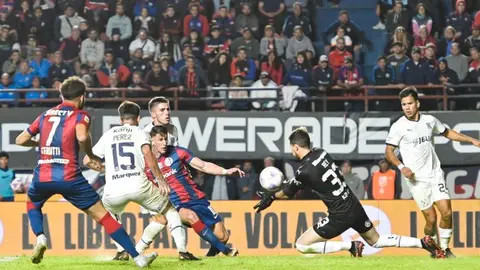 F667A2B6-BDC6-49A7-ABBC-128614D54EA5