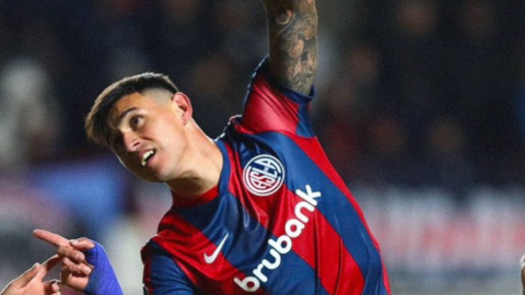 E3D11E17-FC9D-4619-A852-85A4C8C2138A