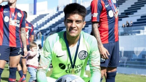 Jugador de 23 años se despidió de San Lorenzo y se fue libre a Arsenal