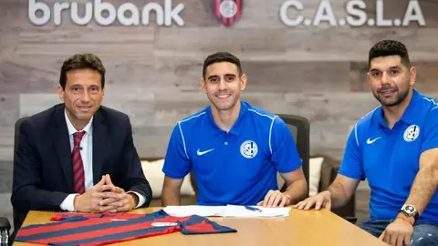 Moretti y Ortigoza junto a Manuel Insaurralde.