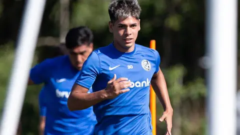 San Lorenzo entrena en Uruguay.