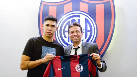 Nicolás Hernández junto a Marcelo Moretti.