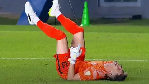 Altamirano será baja por tres semanas.