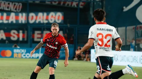 Iker Muniain, capitán de San Lorenzo, buscando ritmo en los partidos de pretemporada.