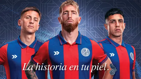 San Lorenzo presentó la indumentaria Atomik.