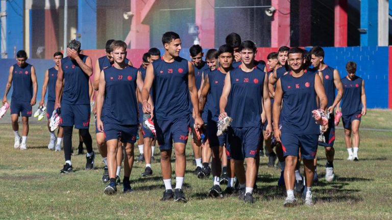 El plantel de San Lorenzo se traslad&oacute; de la Ciudad Deportiva a La Plata