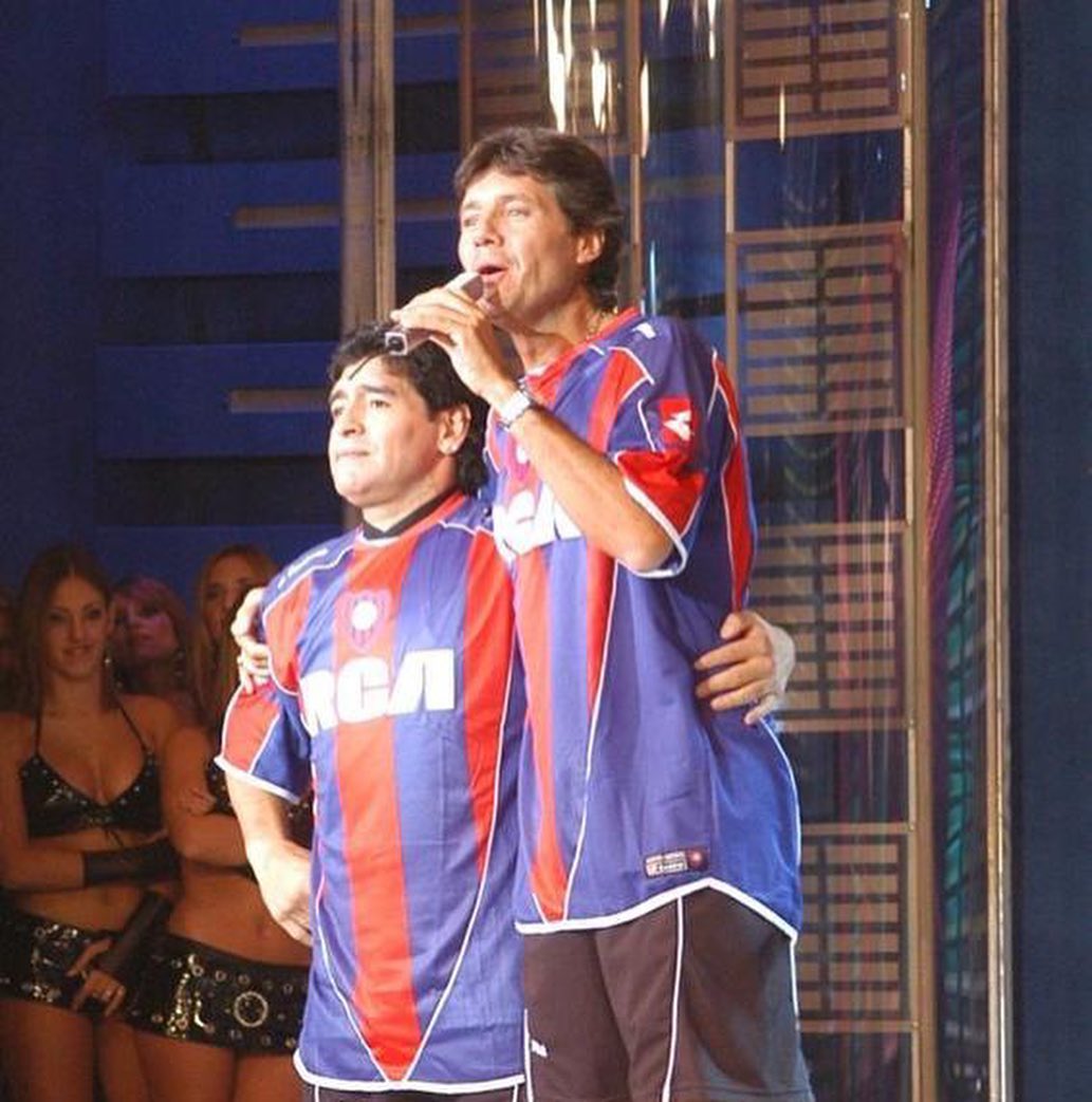 ¿Cuánto pagarías por esta camiseta de San Lorenzo que usó Diego Armando Maradona?