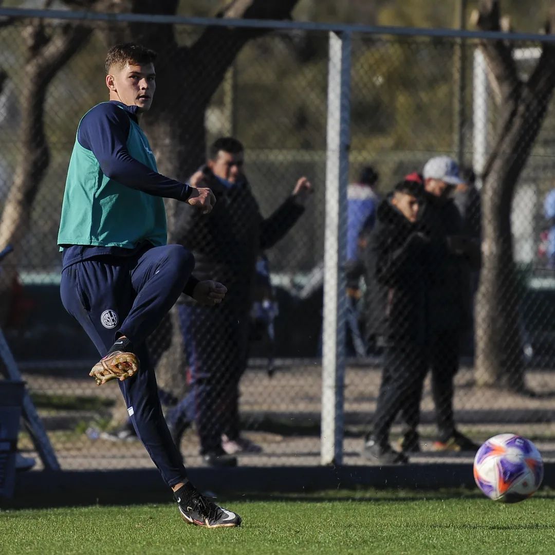 Jeremías James entrenando en San Lorenzo