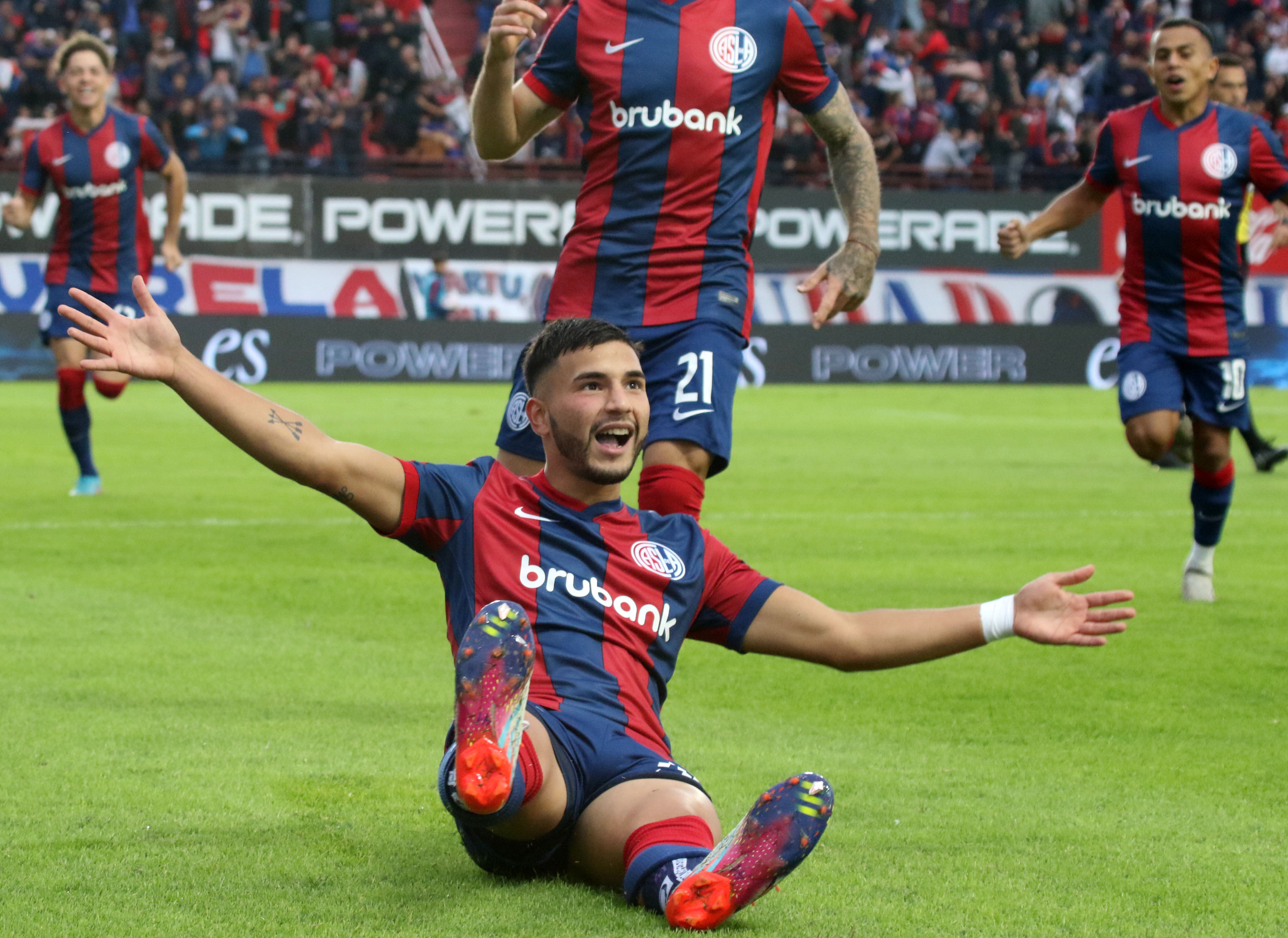 Leguizamón, festejo vs. Boca 2023